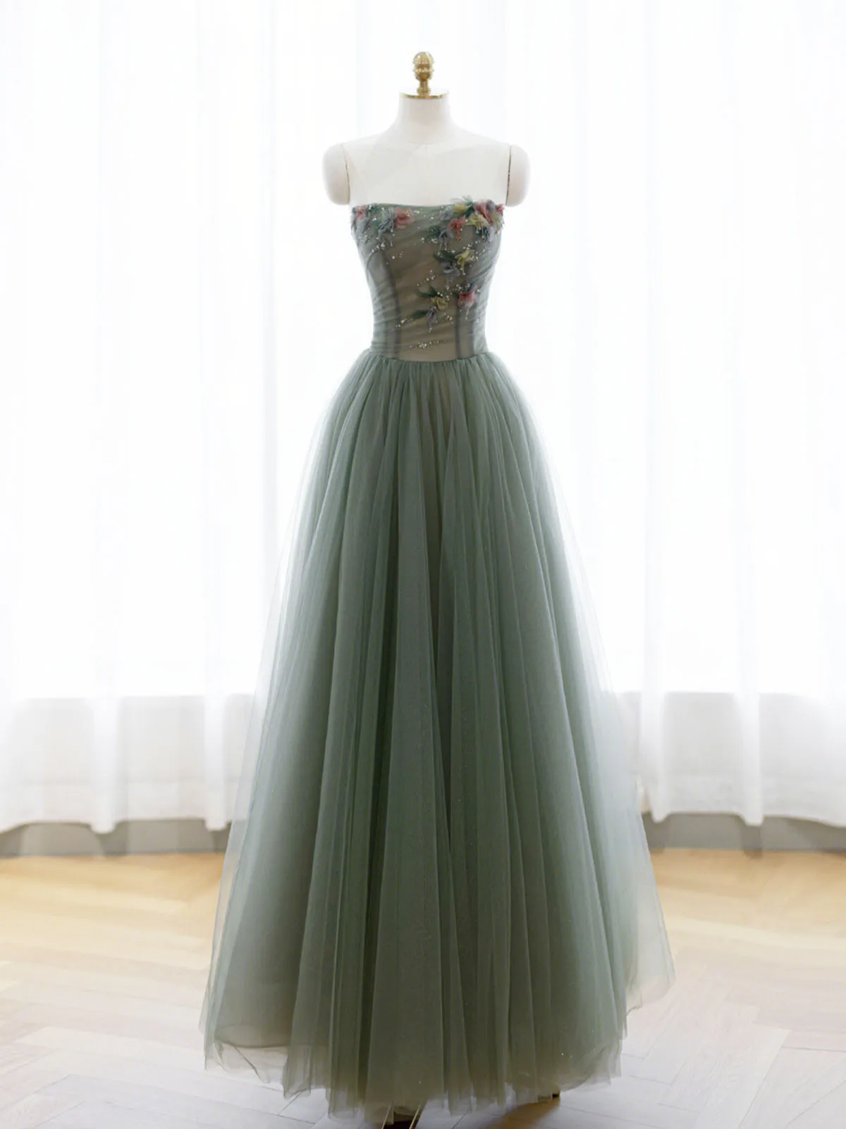 A-Line Green Tulle Long Prom Dress Off the Shoulder Evening Party Dress