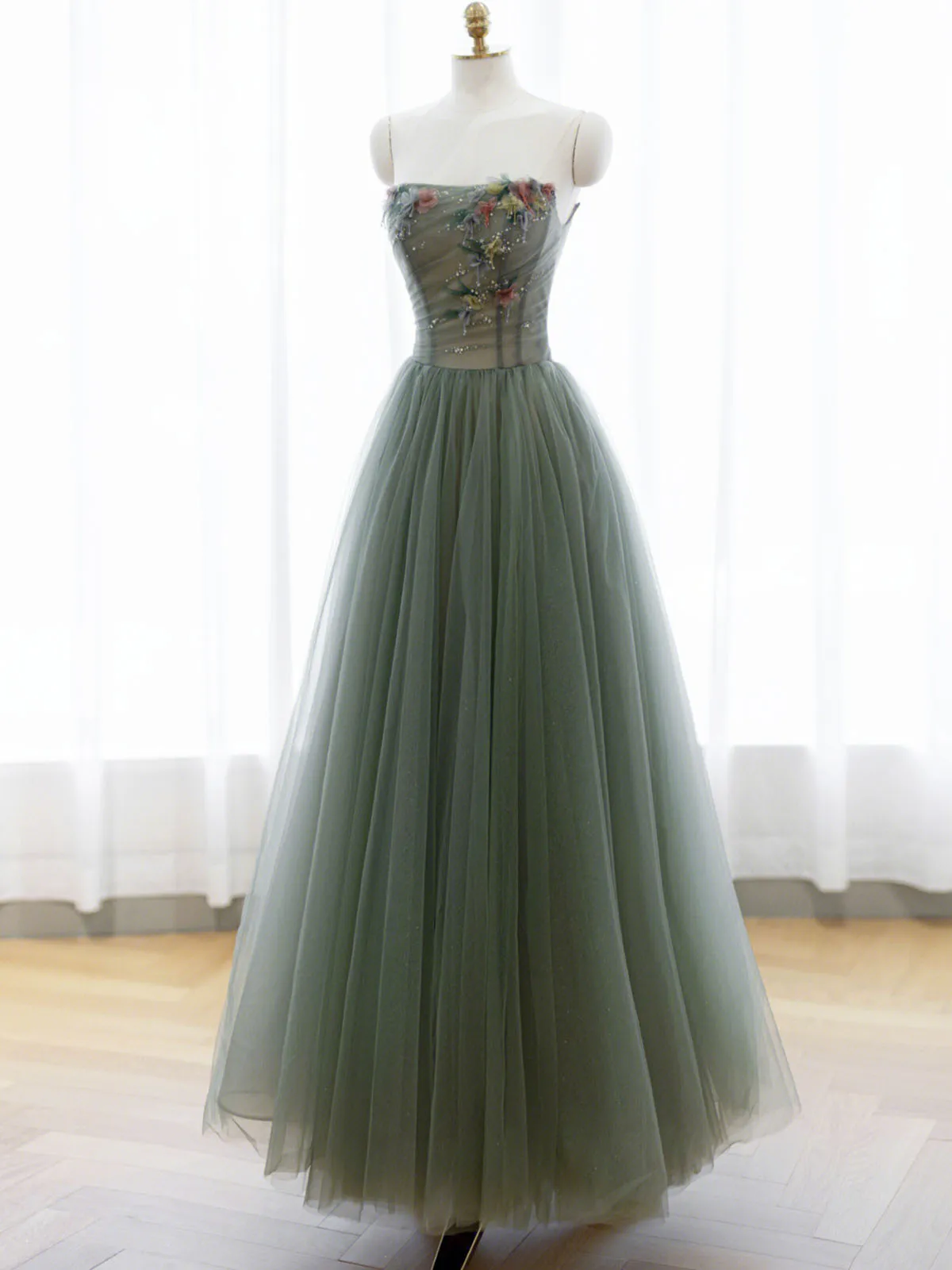 A-Line Green Tulle Long Prom Dress Off the Shoulder Evening Party Dress