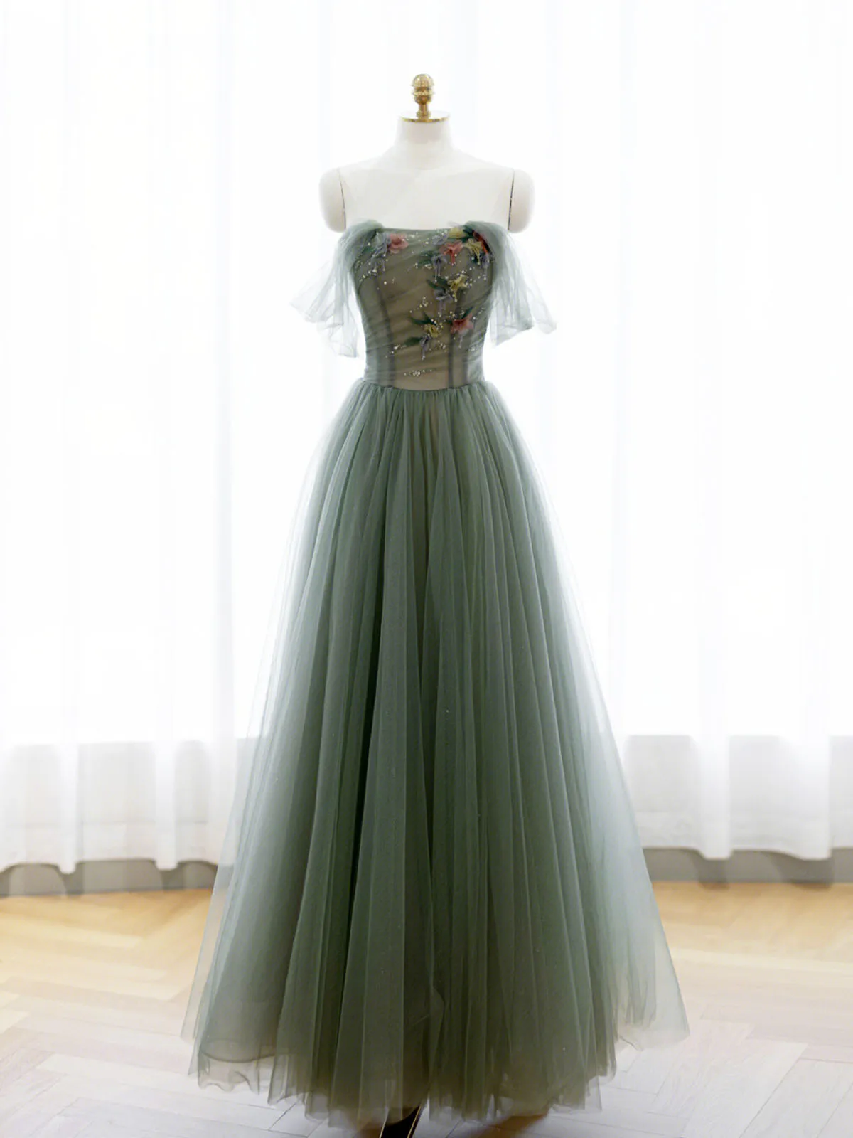 A-Line Green Tulle Long Prom Dress Off the Shoulder Evening Party Dress