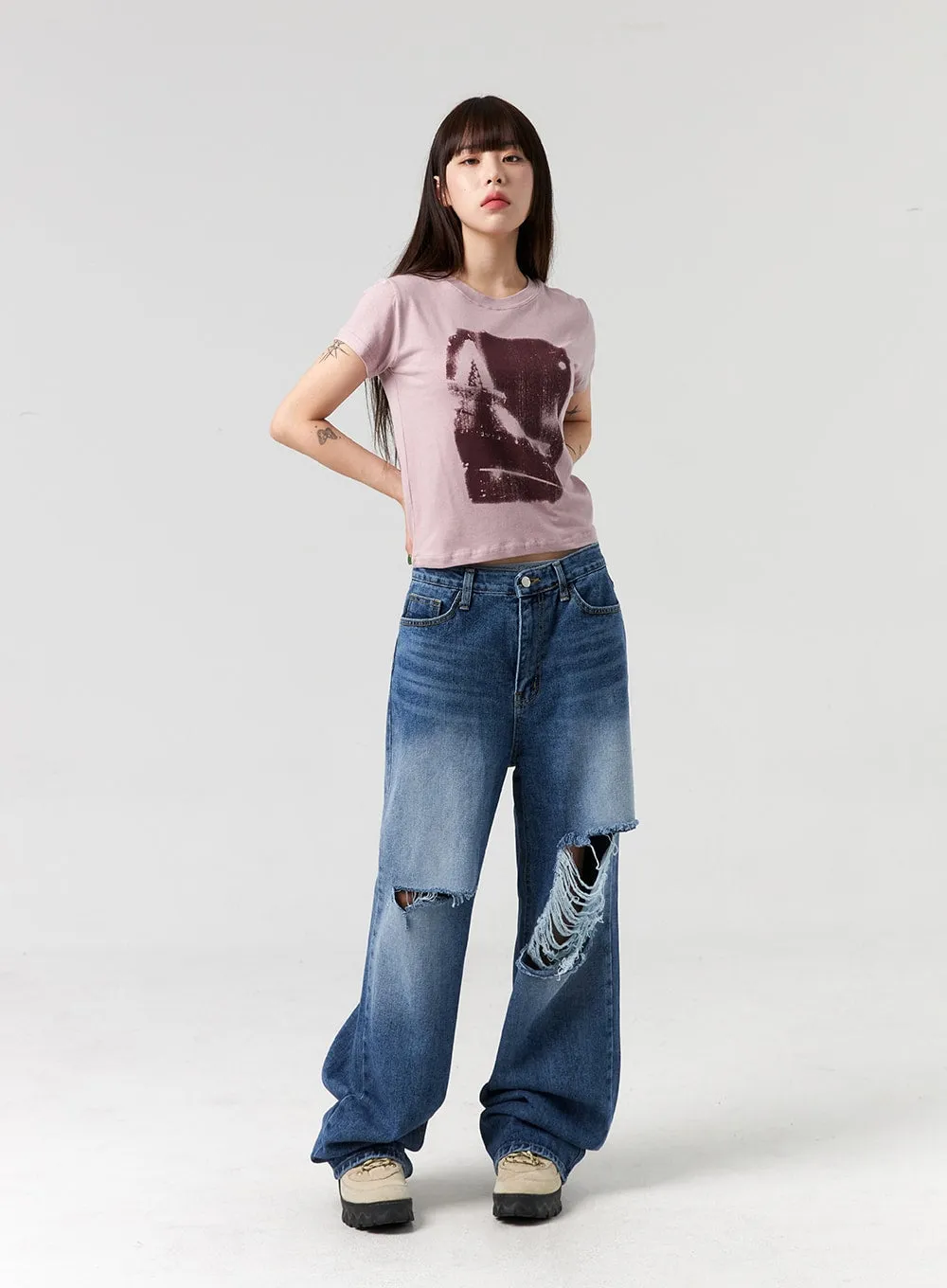 Mid-Wash Ripped Jeans CL328