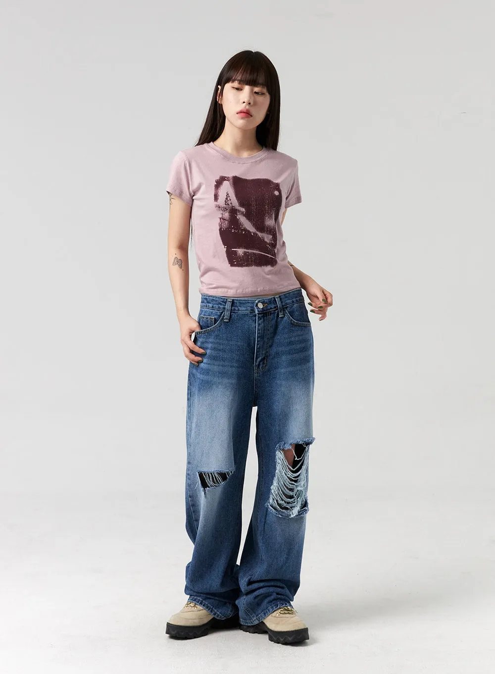 Mid-Wash Ripped Jeans CL328