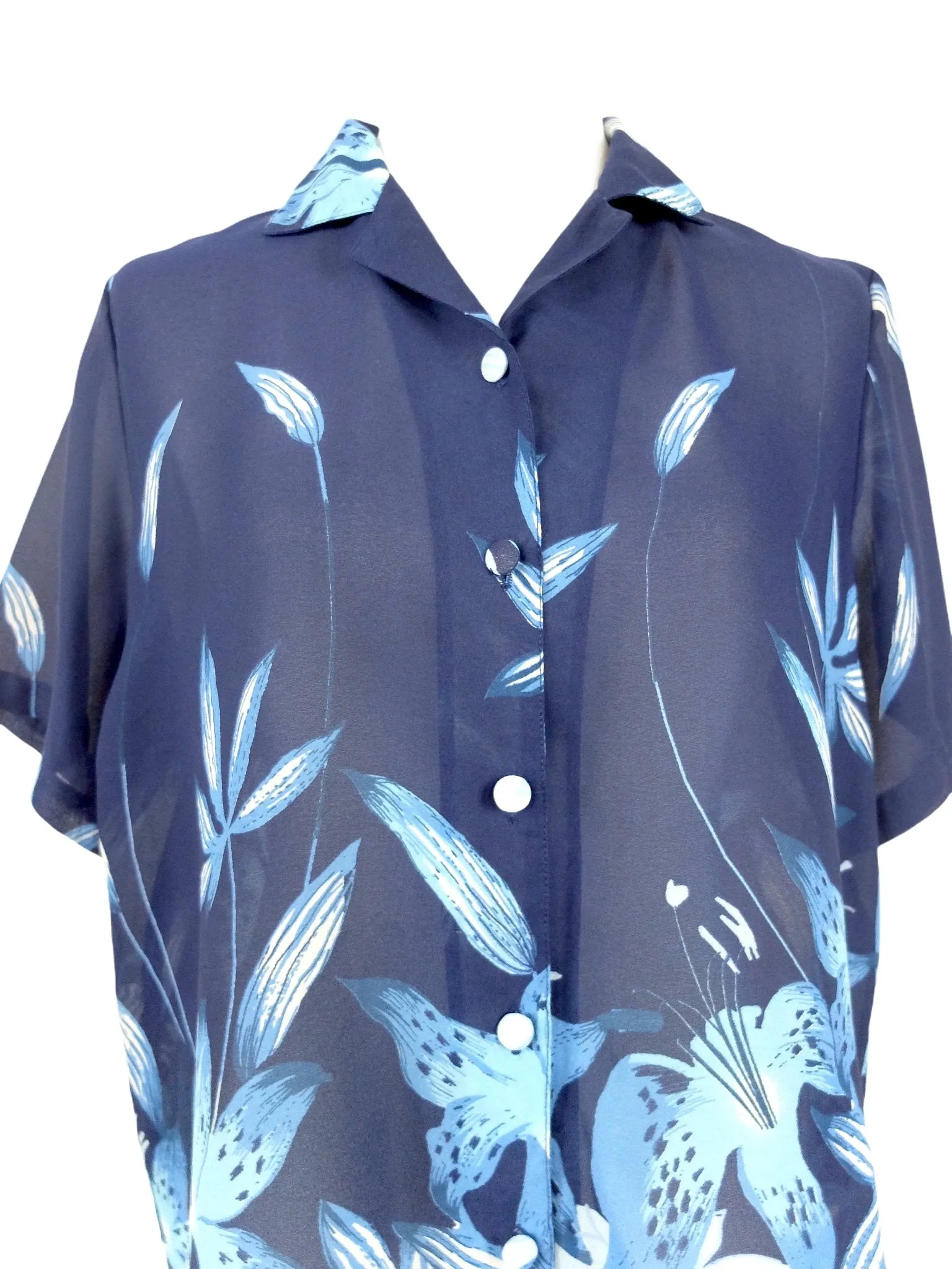 Vintage 80s Hawaiian Boho Blue Floral Sheer Chiffon Collared Short Sleeve Button Up Shirt